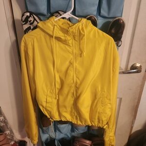 YELLOW WINDBREAKER (L)